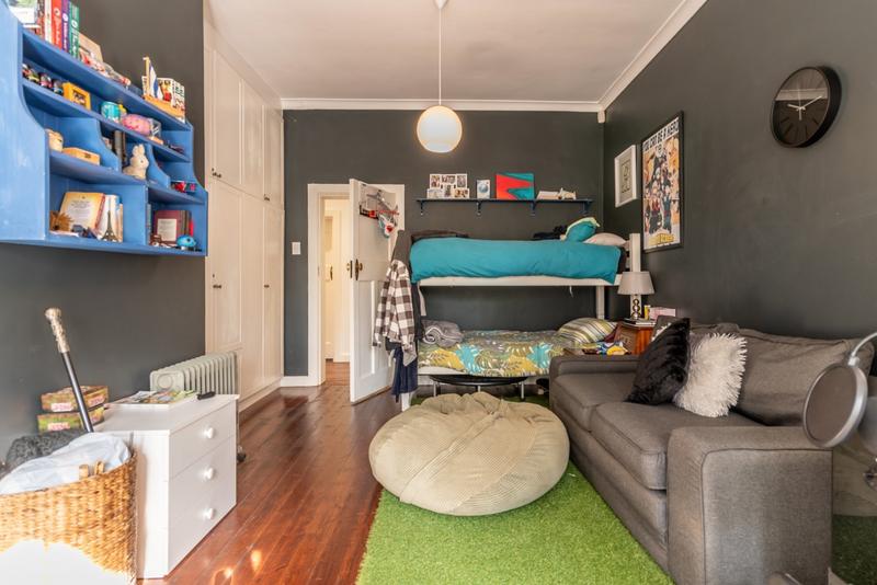 To Let 5 Bedroom Property for Rent in Zwaanswyk Western Cape